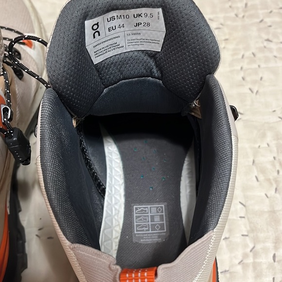 Limited Release On Cloudtrax High Top Hiking Shoe (size 10) - Picture 6 of 11